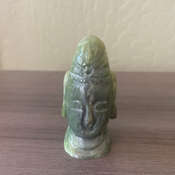 Buddha Statuette - Carved Gemstone - Picture 3 of 7